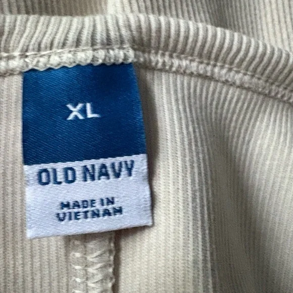 Old Navy Fit and Flare Ribbed Maxi Dress Size XL
NEW - Picture 7 of 12